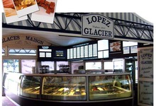 Glacier Lopez à Royan. Plus de 70 parfums maison.